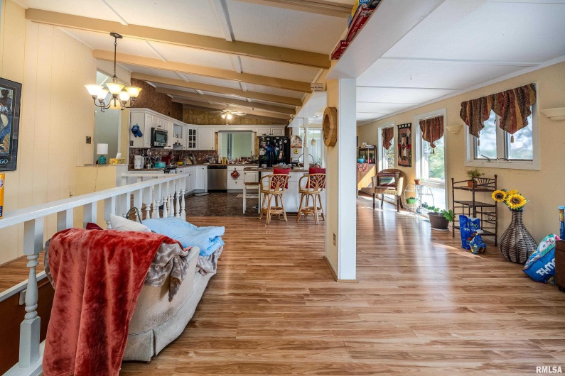 755 LAKESHORE Drive, Goreville, Illinois 62939, 2 Bedrooms Bedrooms, 0 ,2 BathroomsBathrooms,Residential,For Sale,LAKESHORE,0,RMAEB460236