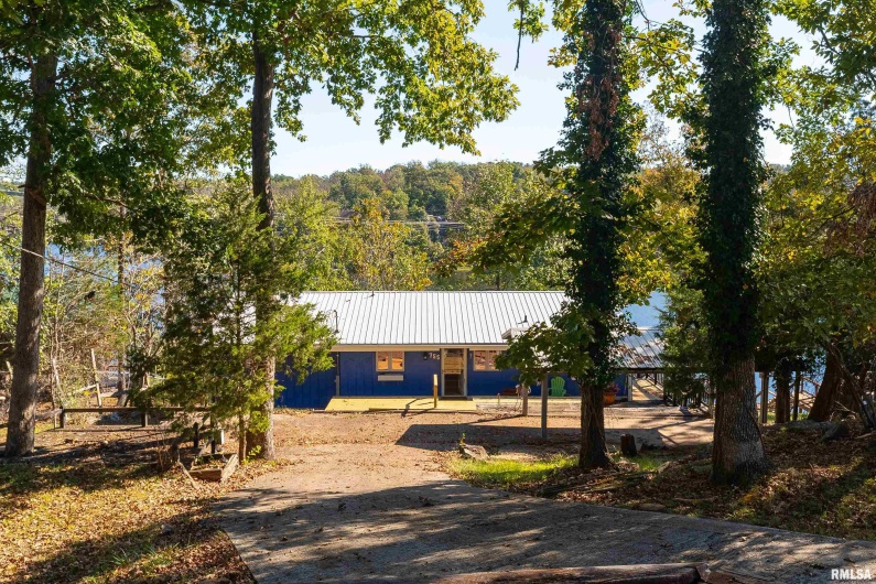 755 LAKESHORE Drive, Goreville, Illinois 62939, 2 Bedrooms Bedrooms, 0 ,2 BathroomsBathrooms,Residential,For Sale,LAKESHORE,0,RMAEB460236