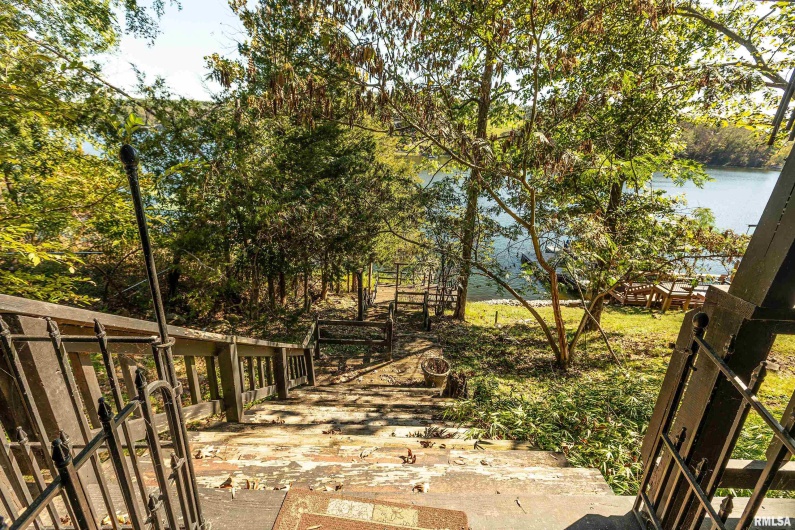 755 LAKESHORE Drive, Goreville, Illinois 62939, 2 Bedrooms Bedrooms, 0 ,2 BathroomsBathrooms,Residential,For Sale,LAKESHORE,0,RMAEB460236