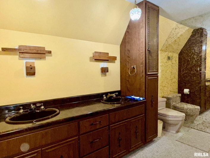 1400 CATHERINE Street, Metropolis, Illinois 62960, 3 Bedrooms Bedrooms, 0 ,2 BathroomsBathrooms,Residential,For Sale,CATHERINE,0,RMAEB460240