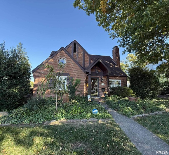 200 12TH Street, Herrin, Illinois 62948, 4 Bedrooms Bedrooms, 0 ,3 BathroomsBathrooms,Residential,For Sale,12TH,0,RMAQC4268705