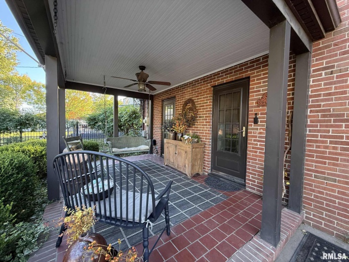 200 12TH Street, Herrin, Illinois 62948, 4 Bedrooms Bedrooms, 0 ,3 BathroomsBathrooms,Residential,For Sale,12TH,0,RMAQC4268705