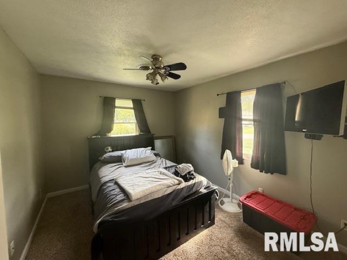 401 CROSS Street, Herrin, Illinois 62948, 3 Bedrooms Bedrooms, 0 ,2 BathroomsBathrooms,Residential,For Sale,CROSS,0,RMAEB460243