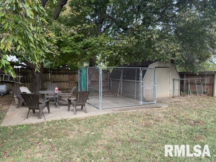 401 CROSS Street, Herrin, Illinois 62948, 3 Bedrooms Bedrooms, 0 ,2 BathroomsBathrooms,Residential,For Sale,CROSS,0,RMAEB460243