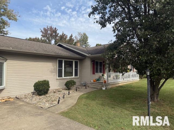 401 CROSS Street, Herrin, Illinois 62948, 3 Bedrooms Bedrooms, 0 ,2 BathroomsBathrooms,Residential,For Sale,CROSS,0,RMAEB460243