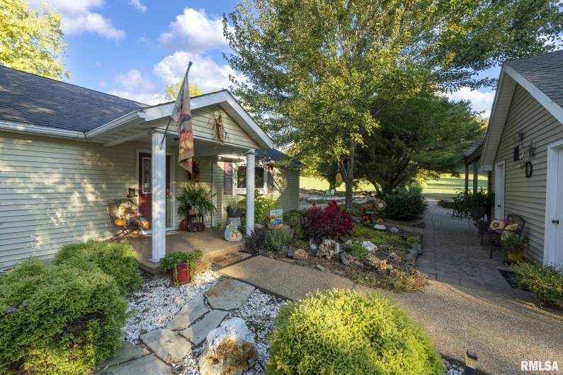 1810 Berryville Road, Jonesboro, Illinois 62952, 5 Bedrooms Bedrooms, 0 ,3 BathroomsBathrooms,Residential,For Sale,Berryville,0,RMAEB460246