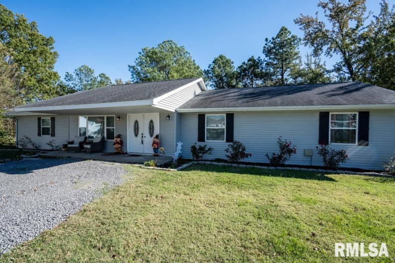 910 FAIRLANE Drive, Marion, Illinois 62959, 6 Bedrooms Bedrooms, 0 ,3 BathroomsBathrooms,Residential,For Sale,FAIRLANE,0,RMAQC4268732