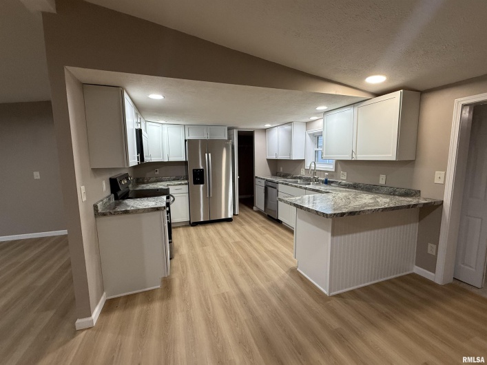 103 Board Street, Elkville, Illinois 62932, 4 Bedrooms Bedrooms, 0 ,2 BathroomsBathrooms,Residential,For Sale,Board,0,RMAQC4268734