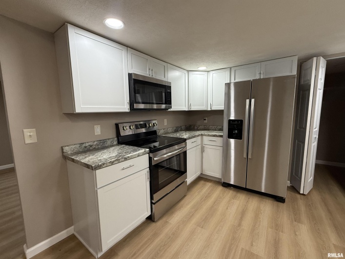 103 Board Street, Elkville, Illinois 62932, 4 Bedrooms Bedrooms, 0 ,2 BathroomsBathrooms,Residential,For Sale,Board,0,RMAQC4268734