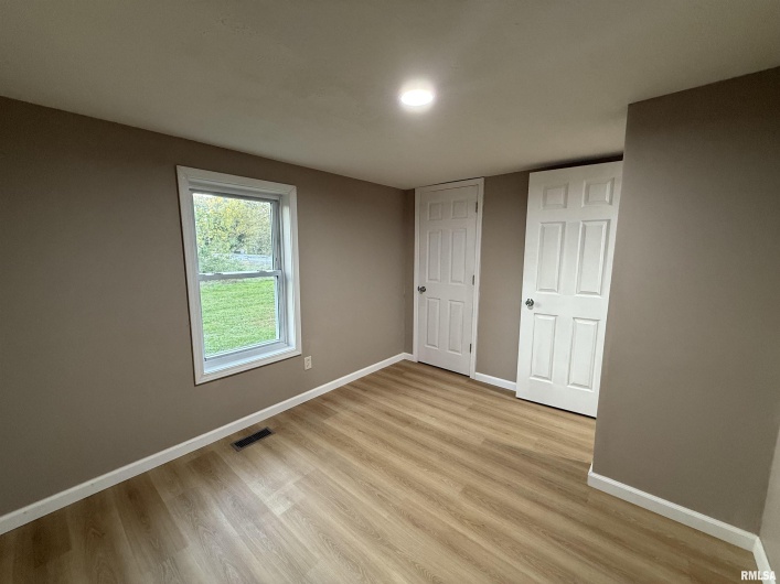 103 Board Street, Elkville, Illinois 62932, 4 Bedrooms Bedrooms, 0 ,2 BathroomsBathrooms,Residential,For Sale,Board,0,RMAQC4268734