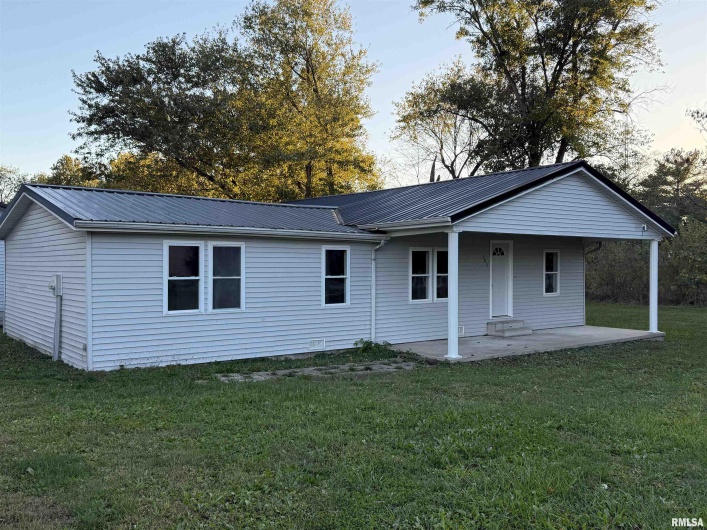 103 Board Street, Elkville, Illinois 62932, 4 Bedrooms Bedrooms, 0 ,2 BathroomsBathrooms,Residential,For Sale,Board,0,RMAQC4268734