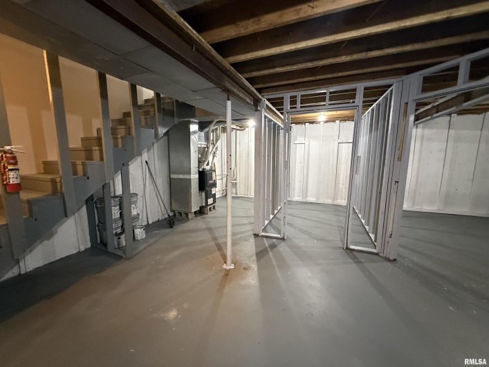 103 Board Street, Elkville, Illinois 62932, 4 Bedrooms Bedrooms, 0 ,2 BathroomsBathrooms,Residential,For Sale,Board,0,RMAQC4268734