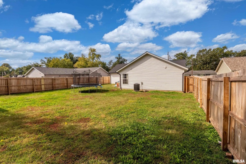 306 PENNSYLVANIA Avenue, Carterville, Illinois 62918, 3 Bedrooms Bedrooms, 0 ,2 BathroomsBathrooms,Residential,For Sale,PENNSYLVANIA,0,RMAQC4268585