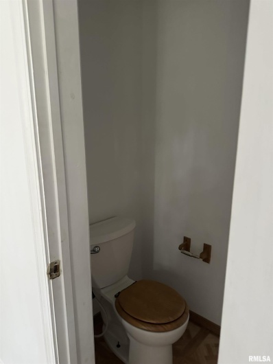 620 10TH Street, Herrin, Illinois 62948, 3 Bedrooms Bedrooms, 0 ,1 BathroomBathrooms,Residential,For Sale,10TH,0,RMAQC4268740