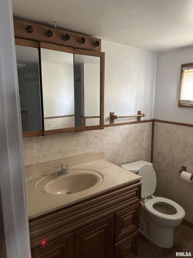 620 10TH Street, Herrin, Illinois 62948, 3 Bedrooms Bedrooms, 0 ,1 BathroomBathrooms,Residential,For Sale,10TH,0,RMAQC4268740