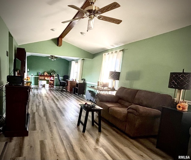 200 Williford Road, Jonesboro, Illinois 62952, 3 Bedrooms Bedrooms, 0 ,1 BathroomBathrooms,Residential,For Sale,Williford,0,RMAQC4268741