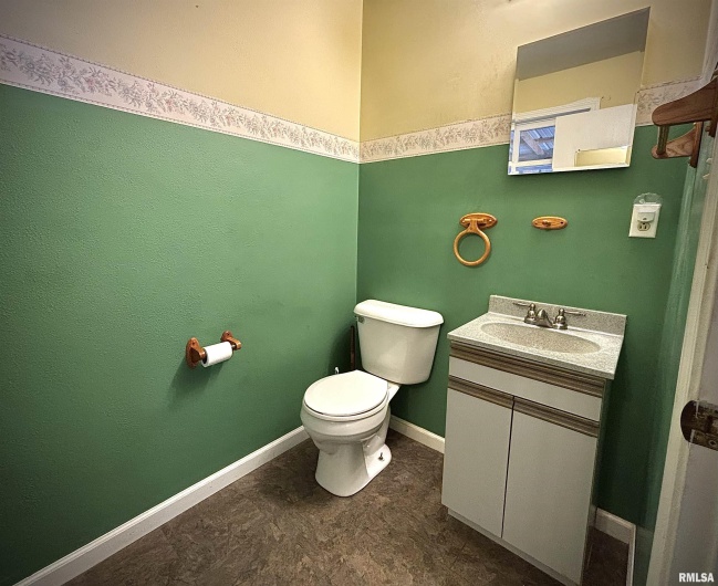 200 Williford Road, Jonesboro, Illinois 62952, 3 Bedrooms Bedrooms, 0 ,1 BathroomBathrooms,Residential,For Sale,Williford,0,RMAQC4268741