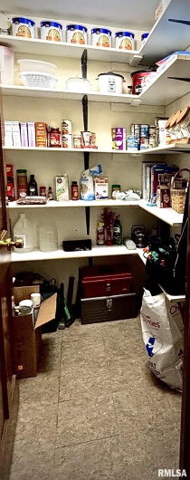 200 Williford Road, Jonesboro, Illinois 62952, 3 Bedrooms Bedrooms, 0 ,1 BathroomBathrooms,Residential,For Sale,Williford,0,RMAQC4268741