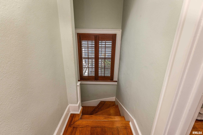 711 ELM Street, Carbondale, Illinois 62901, 3 Bedrooms Bedrooms, 0 ,1 BathroomBathrooms,Residential,For Sale,ELM,0,RMAEB460263