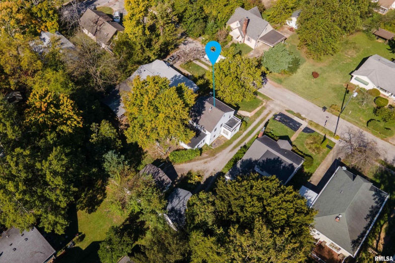 711 ELM Street, Carbondale, Illinois 62901, 3 Bedrooms Bedrooms, 0 ,1 BathroomBathrooms,Residential,For Sale,ELM,0,RMAEB460263