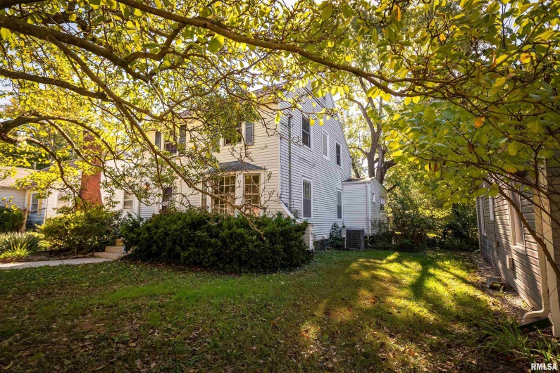 711 ELM Street, Carbondale, Illinois 62901, 3 Bedrooms Bedrooms, 0 ,1 BathroomBathrooms,Residential,For Sale,ELM,0,RMAEB460263