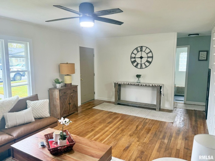 1800 MARKET Street, Metropolis, Illinois 62960, 3 Bedrooms Bedrooms, 0 ,1 BathroomBathrooms,Residential,For Sale,MARKET,0,RMAEB460272