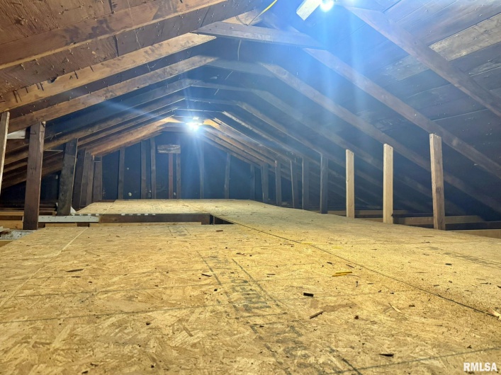 1800 MARKET Street, Metropolis, Illinois 62960, 3 Bedrooms Bedrooms, 0 ,1 BathroomBathrooms,Residential,For Sale,MARKET,0,RMAEB460272