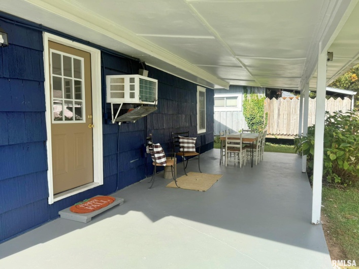 1800 MARKET Street, Metropolis, Illinois 62960, 3 Bedrooms Bedrooms, 0 ,1 BathroomBathrooms,Residential,For Sale,MARKET,0,RMAEB460272