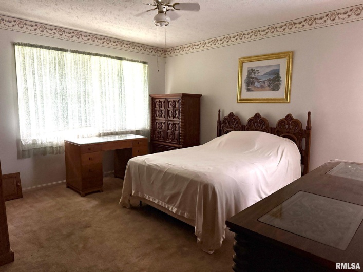 18 Chick Street, Metropolis, Illinois 62960, 4 Bedrooms Bedrooms, 0 ,4 BathroomsBathrooms,Residential,For Sale,Chick,0,RMAEB460271