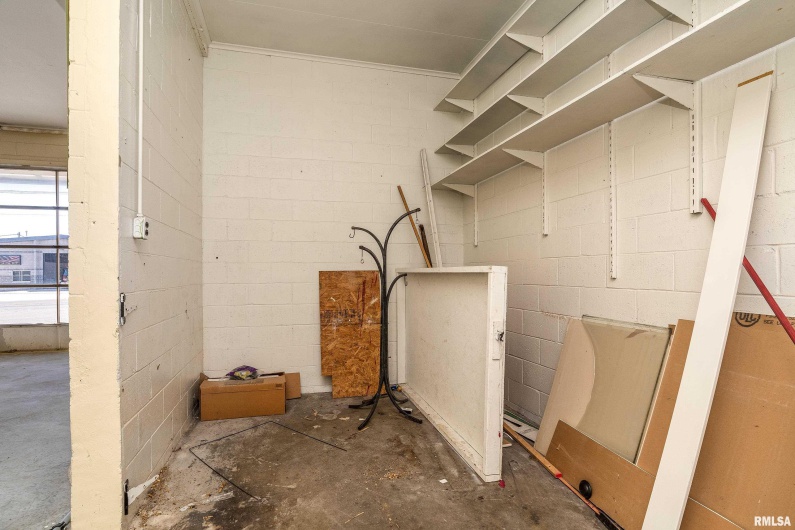 201 COURT Street, Marion, Illinois 62959, 0 , 0 ,0,Commercial Sale,For Sale,COURT,0,RMAEB460276