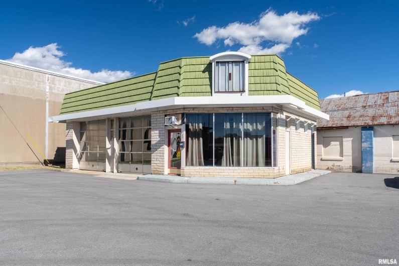 201 COURT Street, Marion, Illinois 62959, 0 , 0 ,0,Commercial Sale,For Sale,COURT,0,RMAEB460276