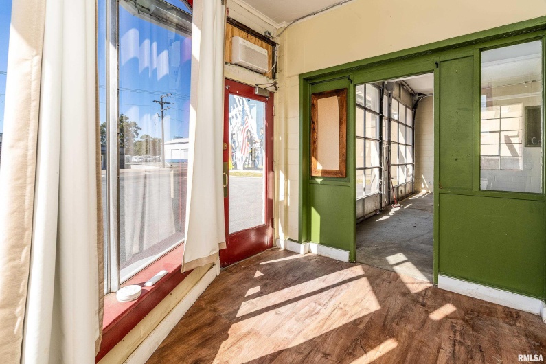 201 COURT Street, Marion, Illinois 62959, 0 , 0 ,0,Commercial Sale,For Sale,COURT,0,RMAEB460276