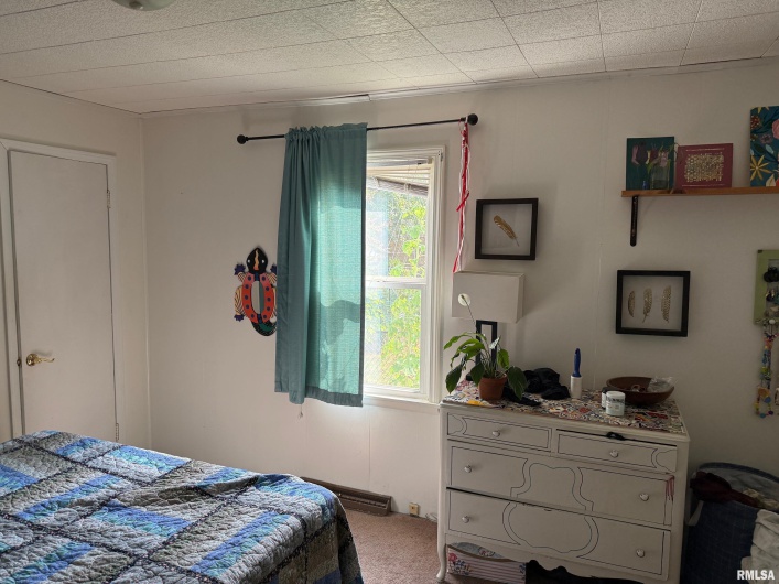 1010 Walkup Avenue, Carbondale, Illinois 62901, 2 Bedrooms Bedrooms, 0 ,1 BathroomBathrooms,Residential,For Sale,Walkup,0,RMAEB460278