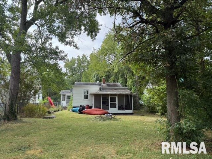 1010 Walkup Avenue, Carbondale, Illinois 62901, 2 Bedrooms Bedrooms, 0 ,1 BathroomBathrooms,Residential,For Sale,Walkup,0,RMAEB460278