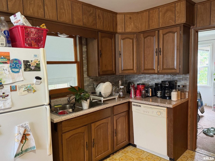 1010 Walkup Avenue, Carbondale, Illinois 62901, 2 Bedrooms Bedrooms, 0 ,1 BathroomBathrooms,Residential,For Sale,Walkup,0,RMAEB460278