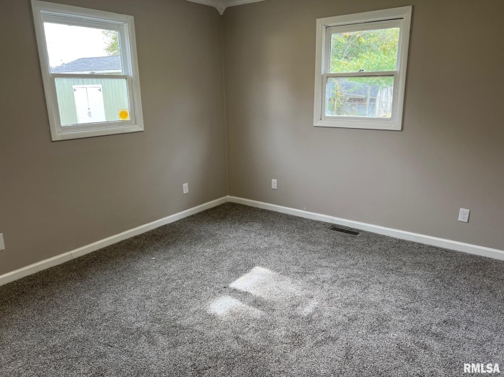 600 15TH Street, Metropolis, Illinois 62960, 4 Bedrooms Bedrooms, 0 ,2 BathroomsBathrooms,Residential,For Sale,15TH,0,RMAEB459999