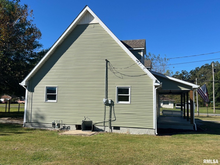 600 15TH Street, Metropolis, Illinois 62960, 4 Bedrooms Bedrooms, 0 ,2 BathroomsBathrooms,Residential,For Sale,15TH,0,RMAEB459999