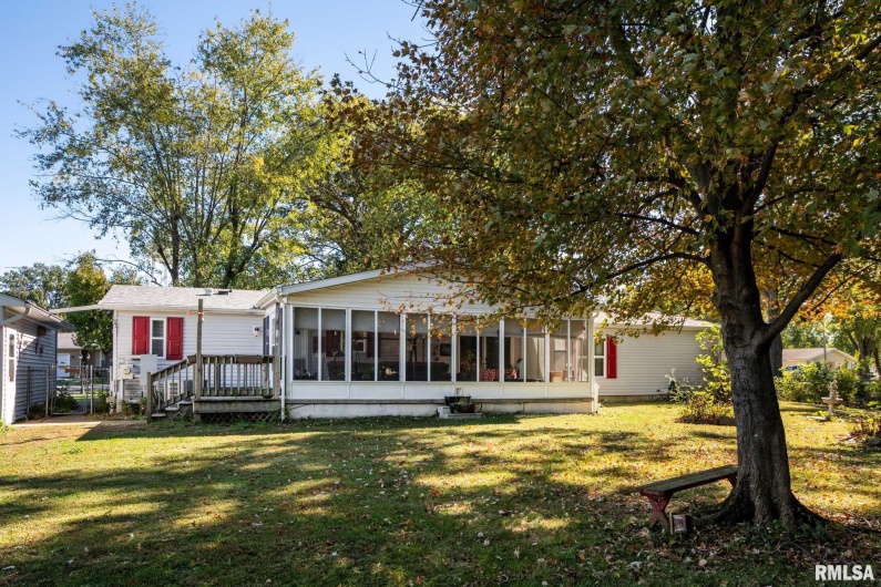 107 GEORGE Street, Hurst, Illinois 62949, 4 Bedrooms Bedrooms, 0 ,2 BathroomsBathrooms,Residential,For Sale,GEORGE,0,RMAQC4268771