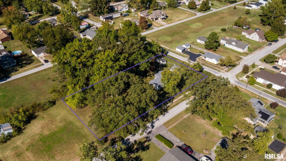 107 GEORGE Street, Hurst, Illinois 62949, 4 Bedrooms Bedrooms, 0 ,2 BathroomsBathrooms,Residential,For Sale,GEORGE,0,RMAQC4268771