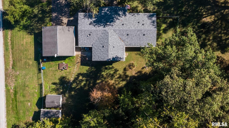 107 GEORGE Street, Hurst, Illinois 62949, 4 Bedrooms Bedrooms, 0 ,2 BathroomsBathrooms,Residential,For Sale,GEORGE,0,RMAQC4268771