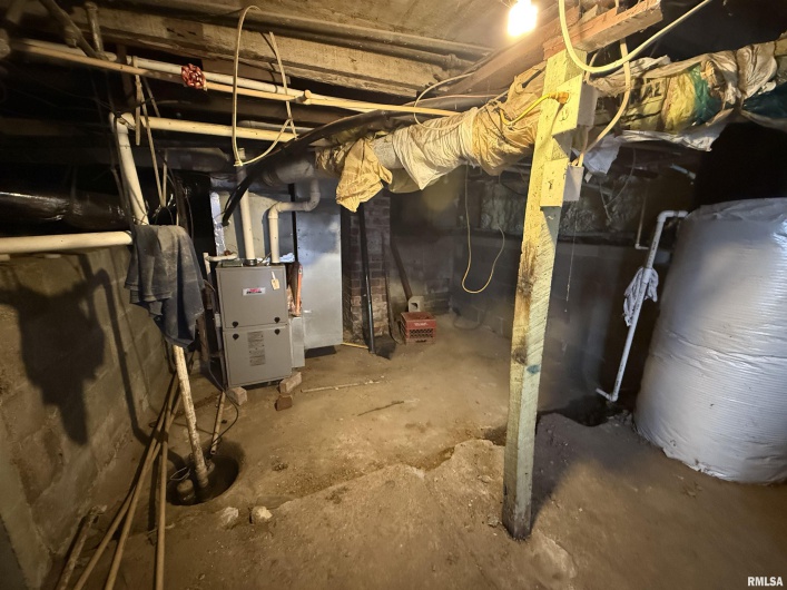 1200 ADAMS Street, Herrin, Illinois 62948, 3 Bedrooms Bedrooms, 0 ,1 BathroomBathrooms,Residential,For Sale,ADAMS,0,RMAQC4268777