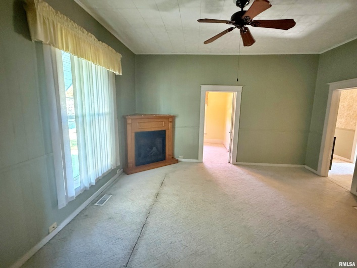 601 5TH Street, Metropolis, Illinois 62960, 3 Bedrooms Bedrooms, 0 ,2 BathroomsBathrooms,Residential,For Sale,5TH,0,RMAEB459778