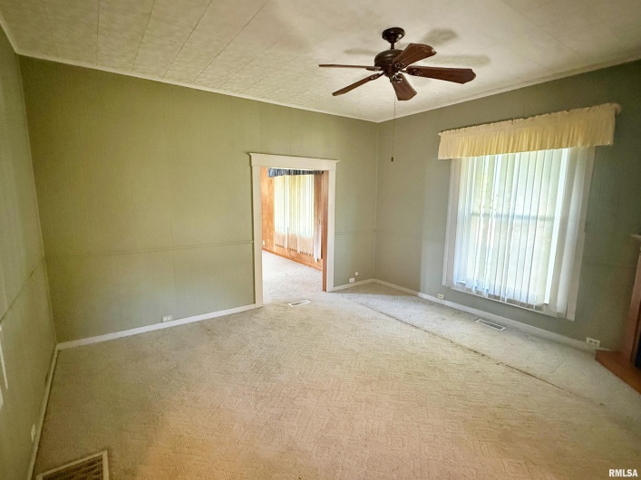 601 5TH Street, Metropolis, Illinois 62960, 3 Bedrooms Bedrooms, 0 ,2 BathroomsBathrooms,Residential,For Sale,5TH,0,RMAEB459778