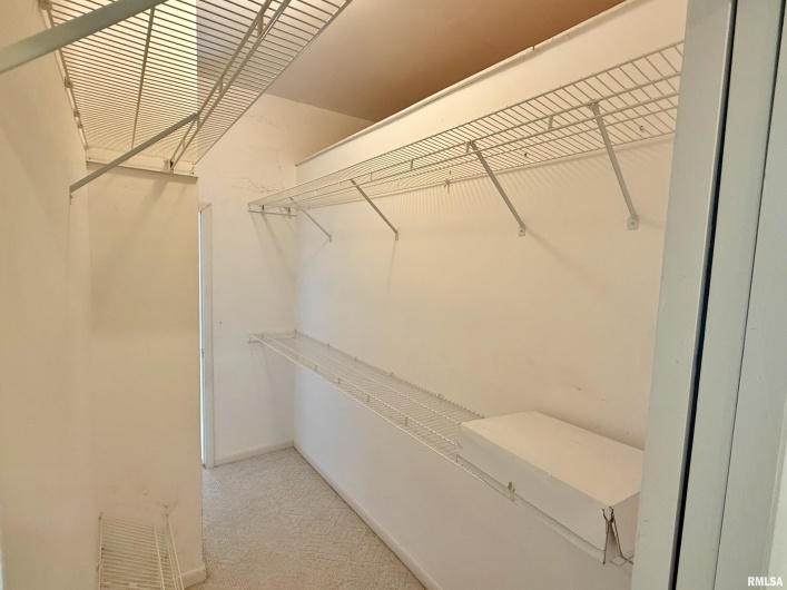 601 5TH Street, Metropolis, Illinois 62960, 3 Bedrooms Bedrooms, 0 ,2 BathroomsBathrooms,Residential,For Sale,5TH,0,RMAEB459778