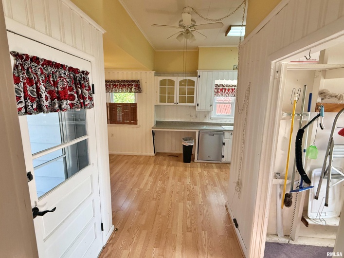 601 5TH Street, Metropolis, Illinois 62960, 3 Bedrooms Bedrooms, 0 ,2 BathroomsBathrooms,Residential,For Sale,5TH,0,RMAEB459778