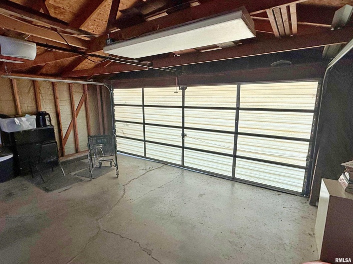 601 5TH Street, Metropolis, Illinois 62960, 3 Bedrooms Bedrooms, 0 ,2 BathroomsBathrooms,Residential,For Sale,5TH,0,RMAEB459778