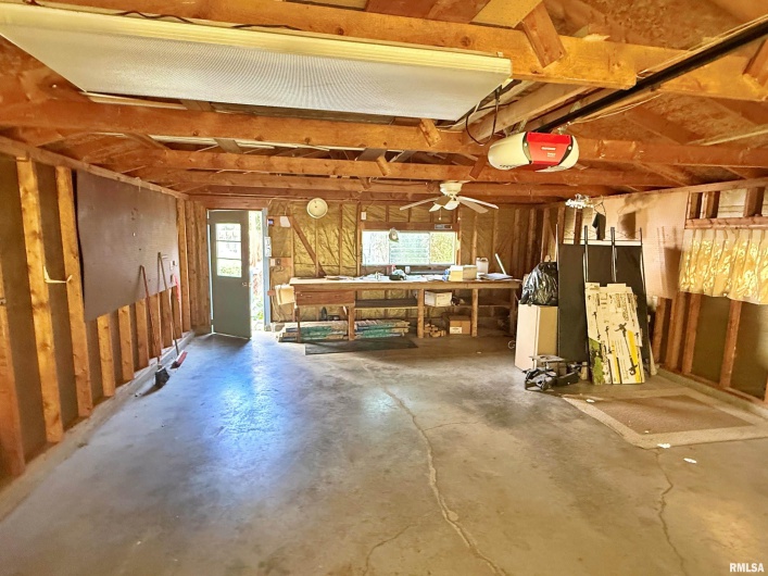 601 5TH Street, Metropolis, Illinois 62960, 3 Bedrooms Bedrooms, 0 ,2 BathroomsBathrooms,Residential,For Sale,5TH,0,RMAEB459778