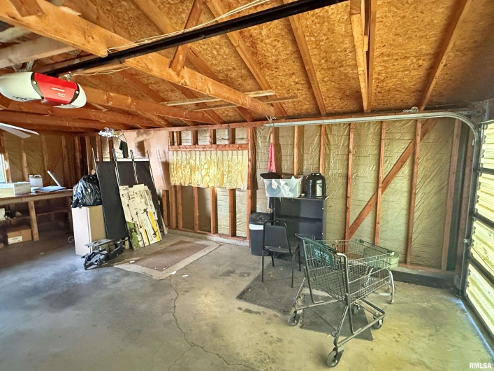 601 5TH Street, Metropolis, Illinois 62960, 3 Bedrooms Bedrooms, 0 ,2 BathroomsBathrooms,Residential,For Sale,5TH,0,RMAEB459778