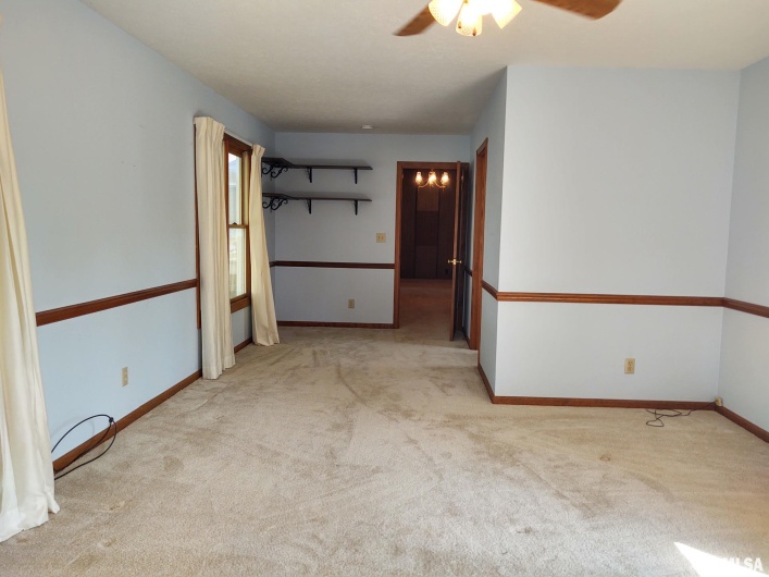401 1ST Street, Karnak, Illinois 62956, 3 Bedrooms Bedrooms, 0 ,2 BathroomsBathrooms,Residential,For Sale,1ST,0,RMAEB458961