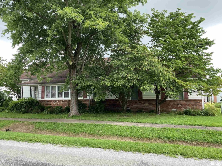 401 1ST Street, Karnak, Illinois 62956, 3 Bedrooms Bedrooms, 0 ,2 BathroomsBathrooms,Residential,For Sale,1ST,0,RMAEB458961